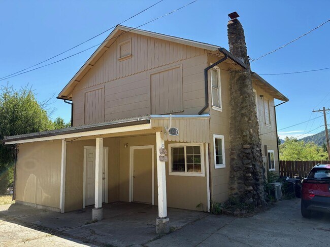 10 Church St
