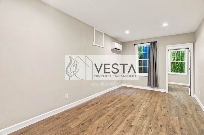 Photo - 4 Farrwood Ave Unidad 8