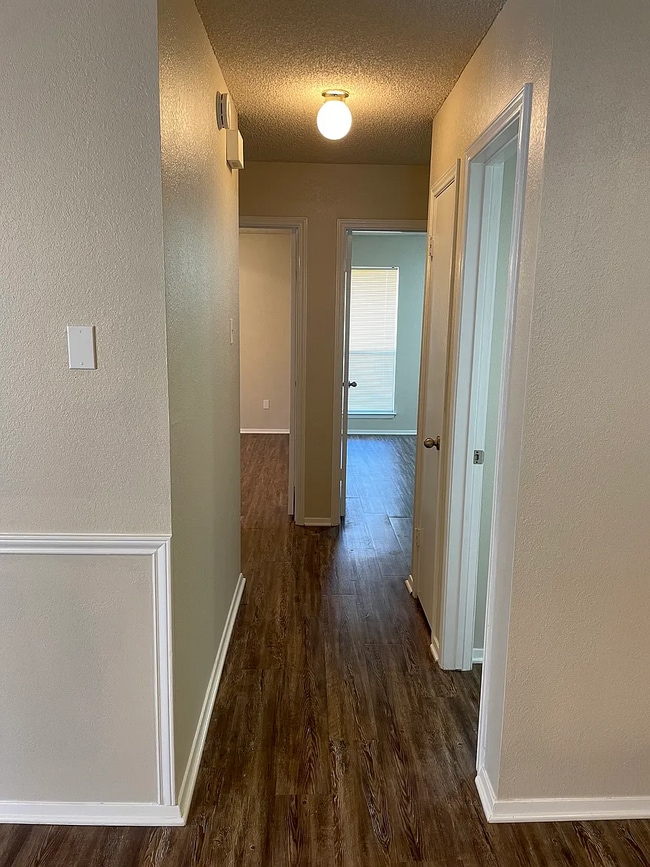 Photo - 306 Williams Rd