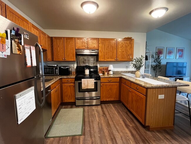 Photo - 2121 S. Main St