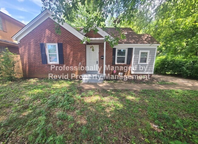 Photo - 714 Goodwyn St