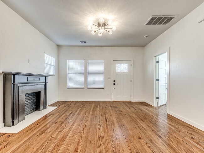 Photo - 3215 N Francis Ave