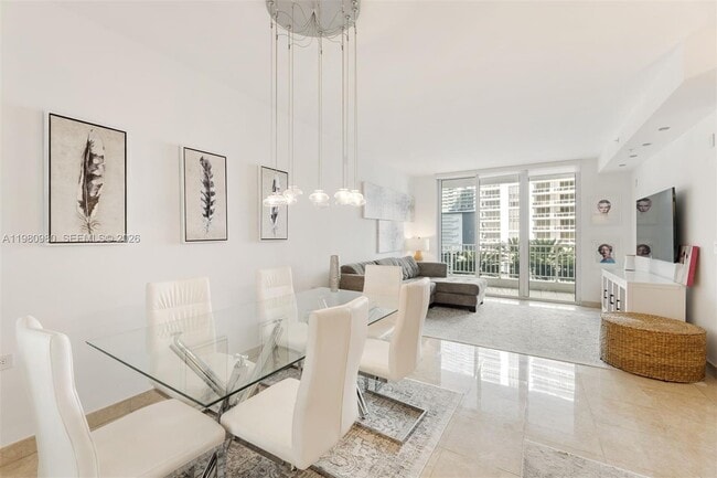 Building Photo - 801 Brickell Key Blvd Unit 806