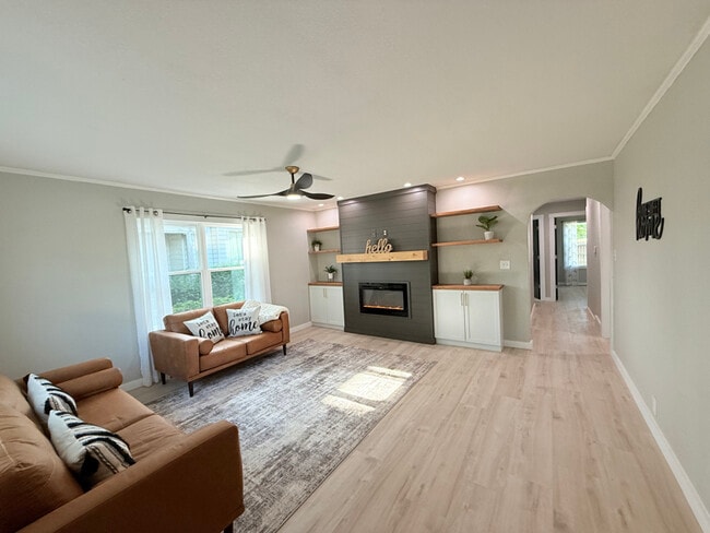 Photo - 1413 Bryan St