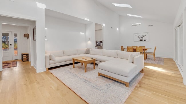 Photo - 176 Old Cedar Loop Unidad SI ID1253452P