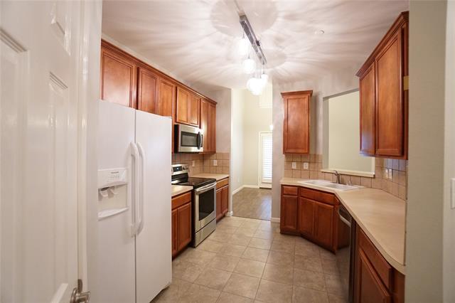 8609 Heather Ridge Dr