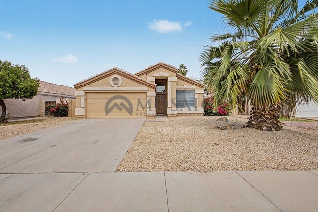 Building Photo - 1894 E Palomino Dr