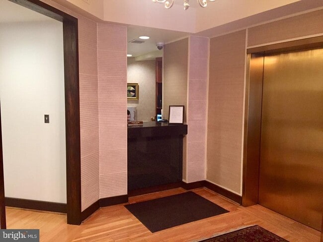 Photo - 1077 30th St NW Unit 414