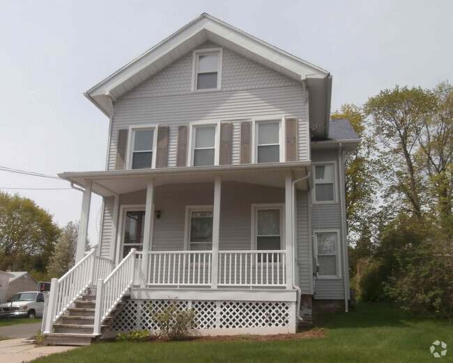 Building Photo - 74 Hopson Ave Unit second floor Rental