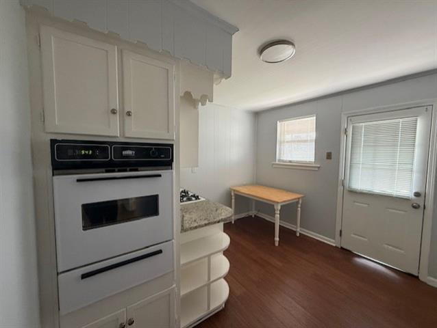 Freshly renovated 2-bedroom, 1-bath apartment