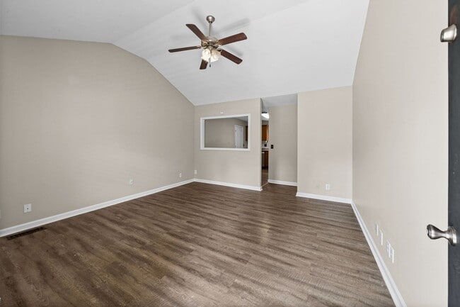 Photo - Pet Friendly Three Bedroom!