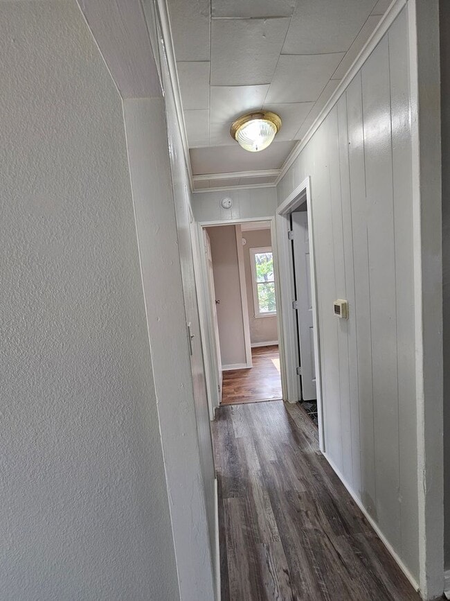 Photo - Newly Remodeled 2 bedroom