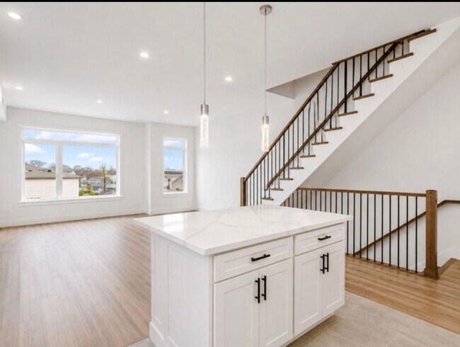 356 21st St Unidad B