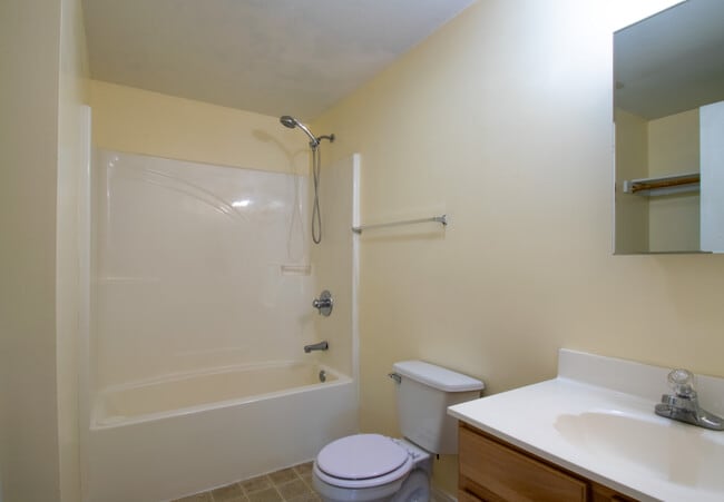 Bathroom - 4259 Eclipse Way Unidad Sugar creek apartments