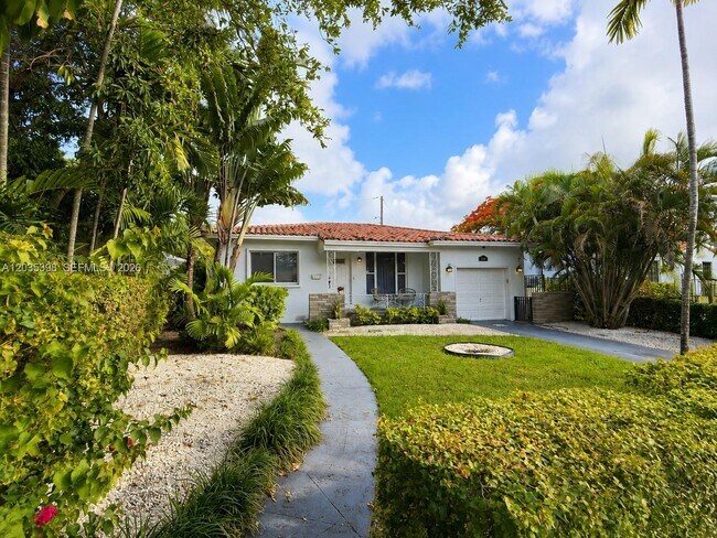 Photo - 155 Ponce de Leon Blvd