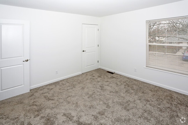 2BR,1.5BA, Townhouse
