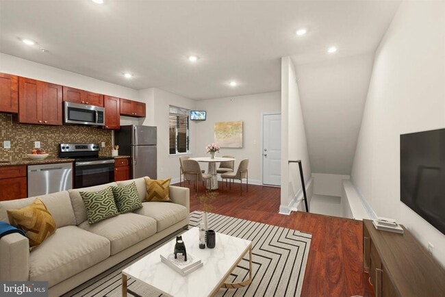 Photo - 1724 Master St Apartment Unit B ROOM