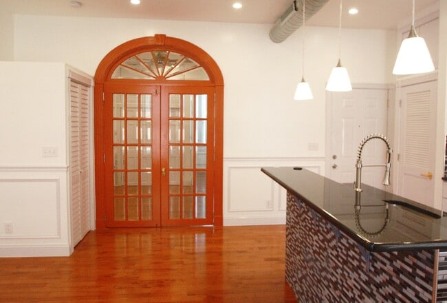 Photo - 140 S 11th St Unidad 3