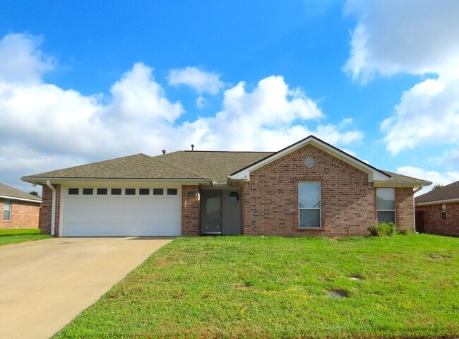 Gorgeous 3 Bedroom, 2 Bath Home in Flint! - Gorgeous 3 Bedroom, 2 Bath Home in Flint!
