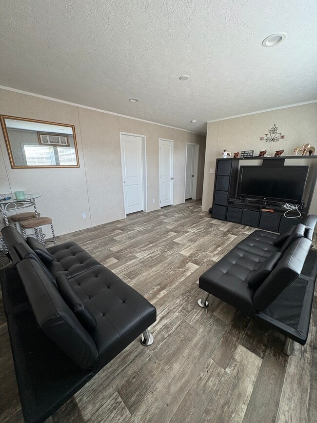 Photo - 8236 Camden Rd