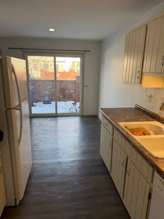 Photo - 2 BED - 1.5 BATH CANTON CONDO -----NORTHWIND