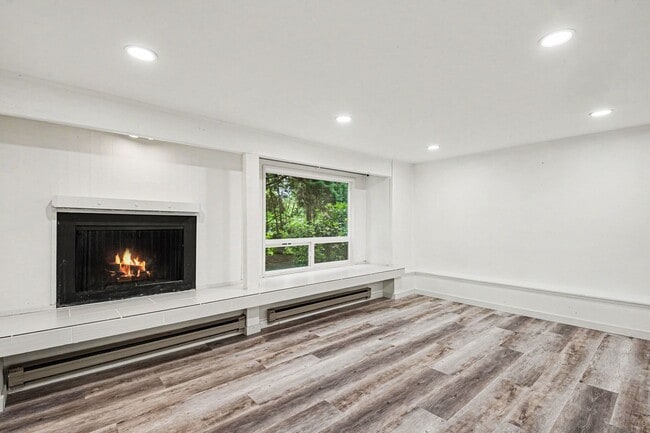 Photo - 7573 Old Redmond Rd