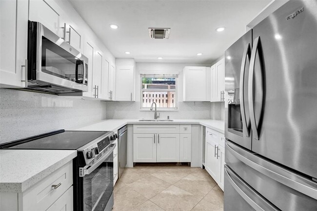 Photo - 2802 NE 15th Ave