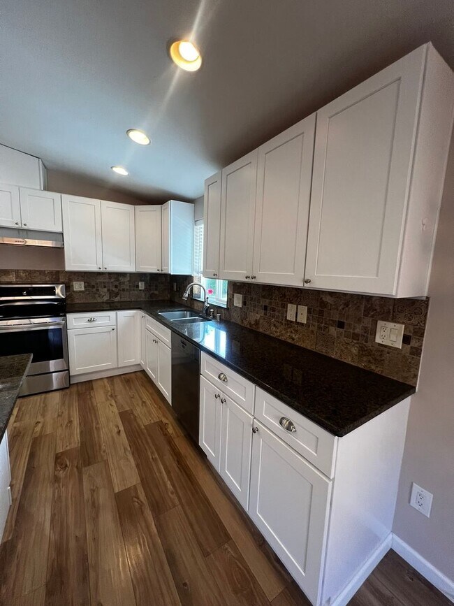 Photo - Beautiful 4BD in Birch Bay Village!