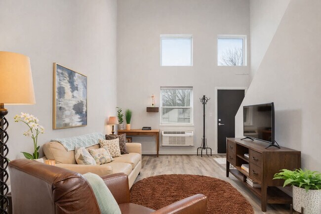 219 S Badger Ave Unit SI ID1387452P