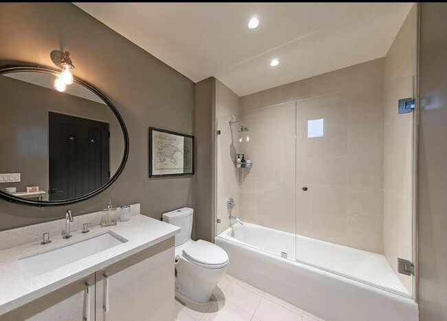Building Photo - "Charming 1-Bed Retreat with Hardwood Eleg... Rental