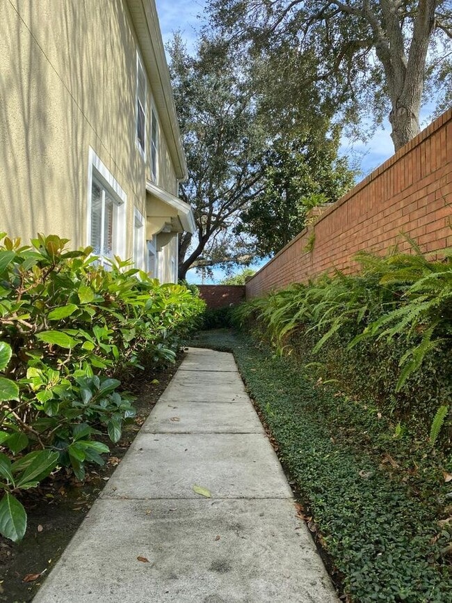 Photo - MOVE-IN SPECIAL!!! Townhome 3 Bedroom/2.5 Bathroom in Winter Park in a gated community