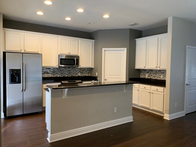 Photo - 3 Bedrooms, 2.5 Bathrooms home in Windermere