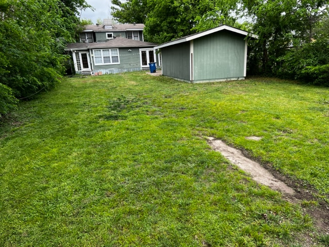 Photo - 5838 Belmont Ave