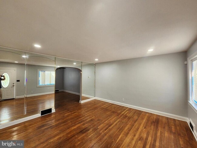 Building Photo - 1420 Winston Ave