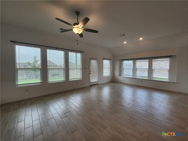 Photo - 5923 Corsicana Cv