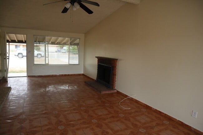 Photo - Apple Valley, 3 Bedroom, 2 Bathrooms, 1/2 ...