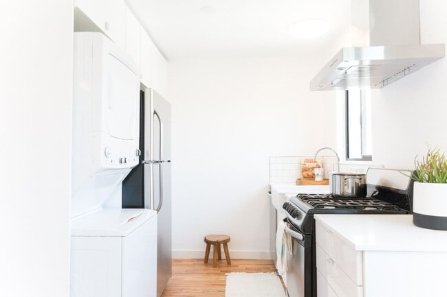 252 S Ave 18 Unit 252 1/4