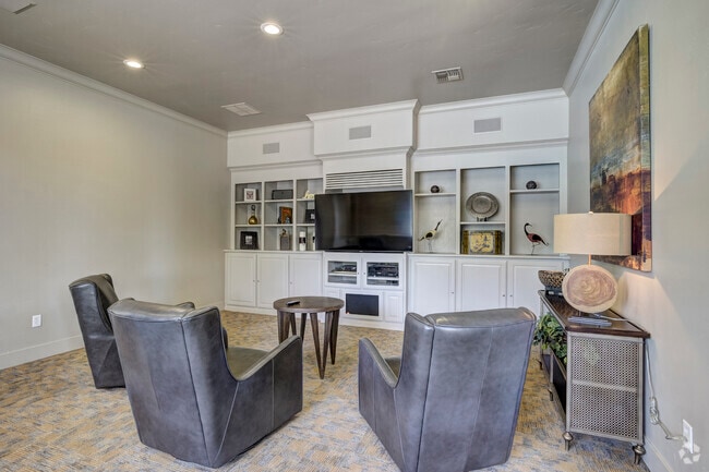 Photo - Emerald Pointe