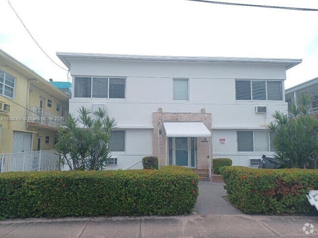 Building Photo - 6950 Byron Ave Unit 1 Rental
