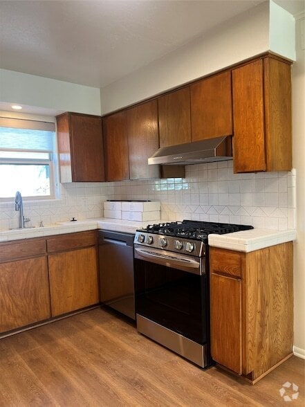 Building Photo - 1201 N Austin St Unit 2 Rental