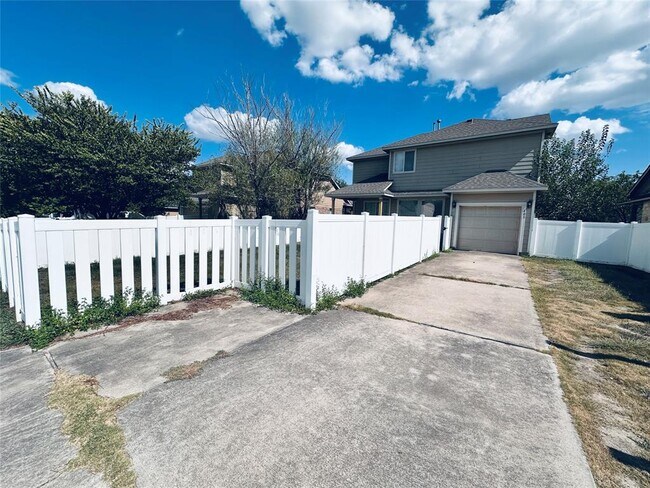 Photo - 408 Yucca House Dr