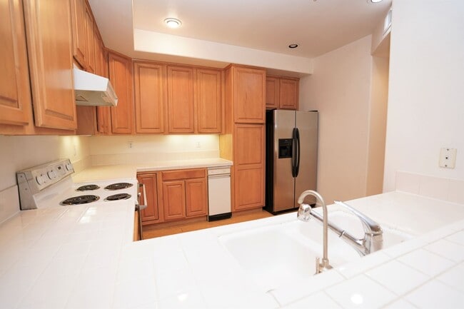 Photo - Beautiful & Spacious Condo in Desirable Sunnyvale Location!