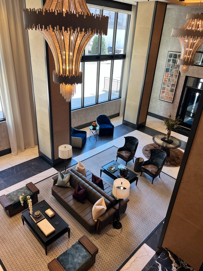 Building Photo - 930 Commerce St