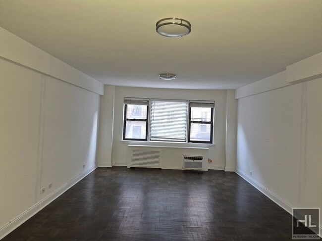 Building Photo - BEEKMAN PLACE Unit 7B