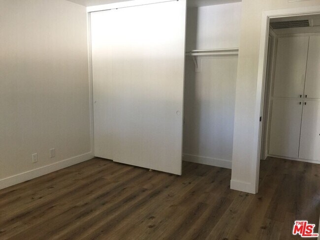 Photo - 9647 Spyglass Ave Unidad 24