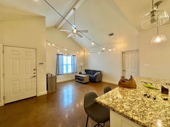 Photo - 1801 S 10th St Unit B