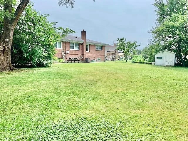 Photo - 7741 W Argyle St