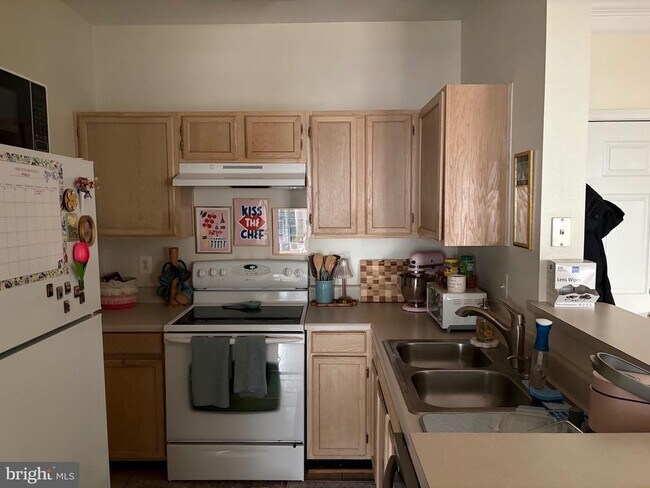 Photo - 1571 Spring Gate Dr.