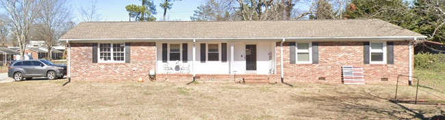 Building Photo - Fully Furnished Retreat with a Dream Backyard Rental