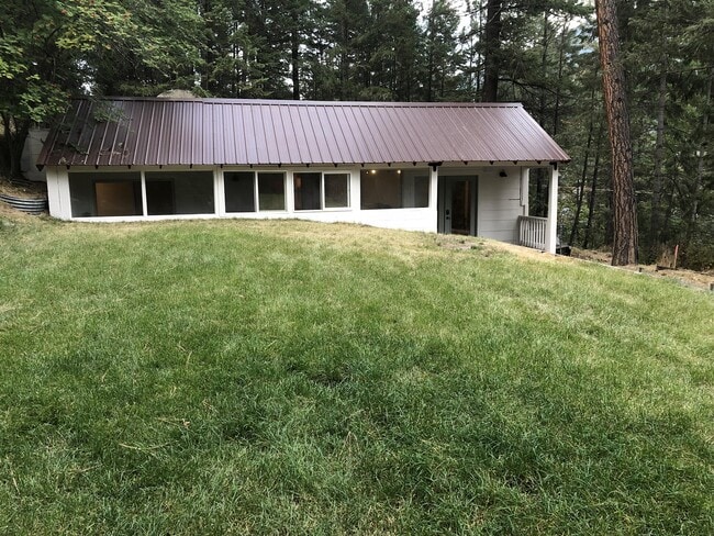 Building Photo - 216 Lake Blaine Dr Rental